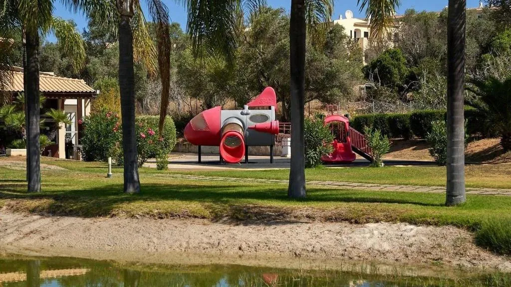 Sports and Entertainment, The Navigator - Palm Oasis Alvor, Algarve