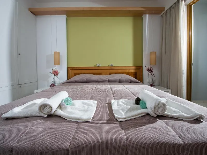 Room, Mary Hotels Apartments, Crete