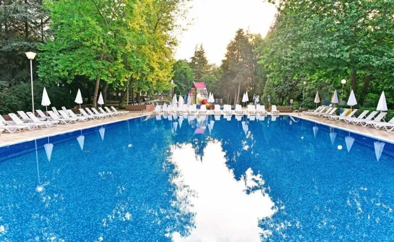 Pool, Kompas, Varna