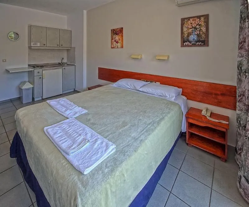 APARTMENT TWO BEDROOMS Room, Sea Front Beach Hotel Apartments, Crete