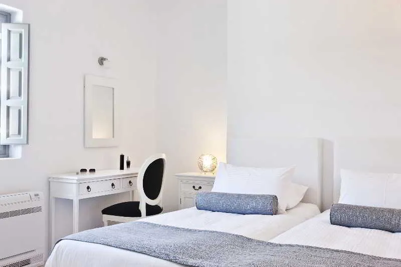 SUITE THREE BEDROOMS WITH PRIVATE POOL Room, Thermes Luxury Villas by Mr and Mrs White, Santorini