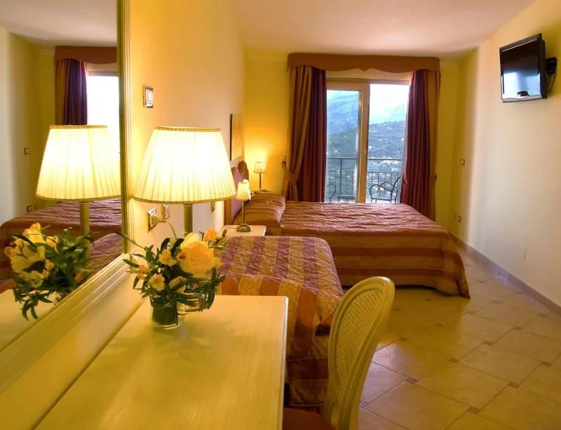 QUADRUPLE BUNK BED Room, La Vue D'Or, Naples
