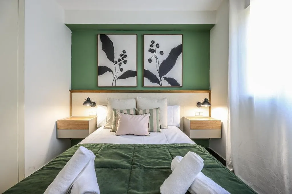 General view, Lusso Velilla, Madrid