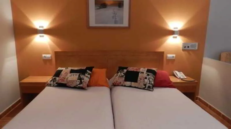 Room, Supermolina, Costa Brava
