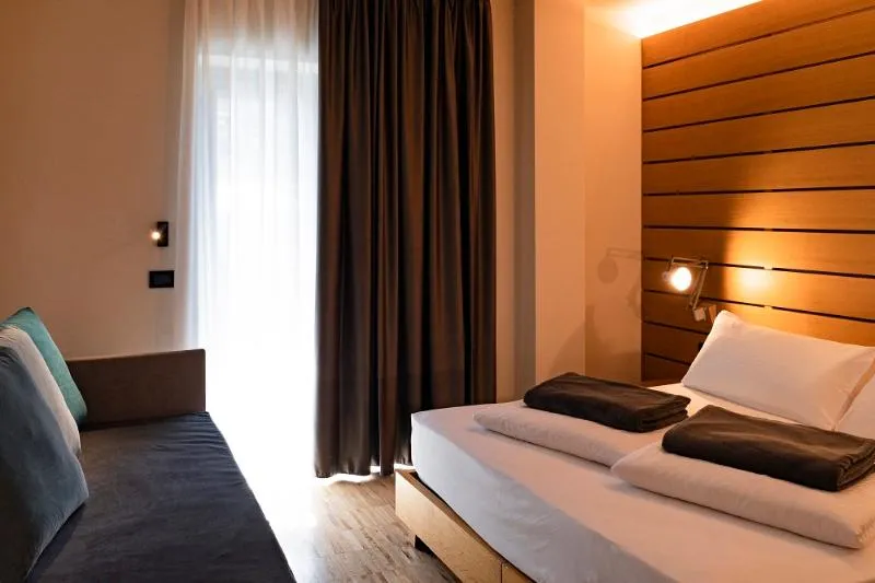 TRIPLE COMFORT Room, Lake Front Hotel Mirage, Milan