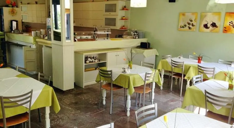 Restaurant, Sofia, Crete