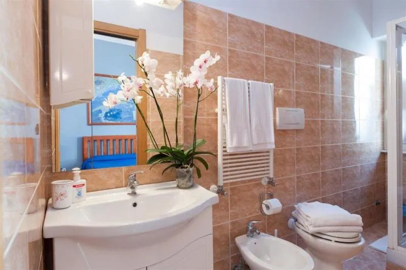 Room, Re di Roma Bed & Breakfast, Naples