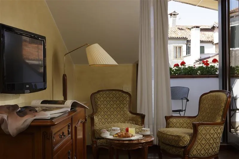 Room, Hotel Bisanzio, Venice