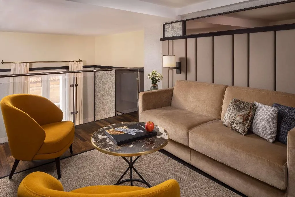 SUITE STANDARD Room, NH Collection Madrid Palacio de Tepa, Madrid