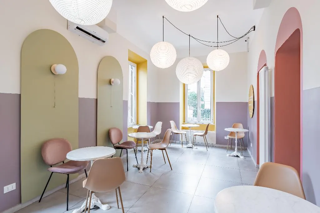 Lobby, Infinito, Rome