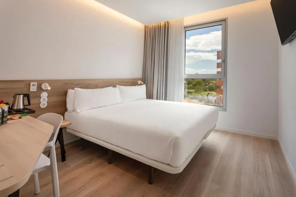 DOUBLE STANDARD Room, B&B Hotel Setúbal Bonfim, Lisbon