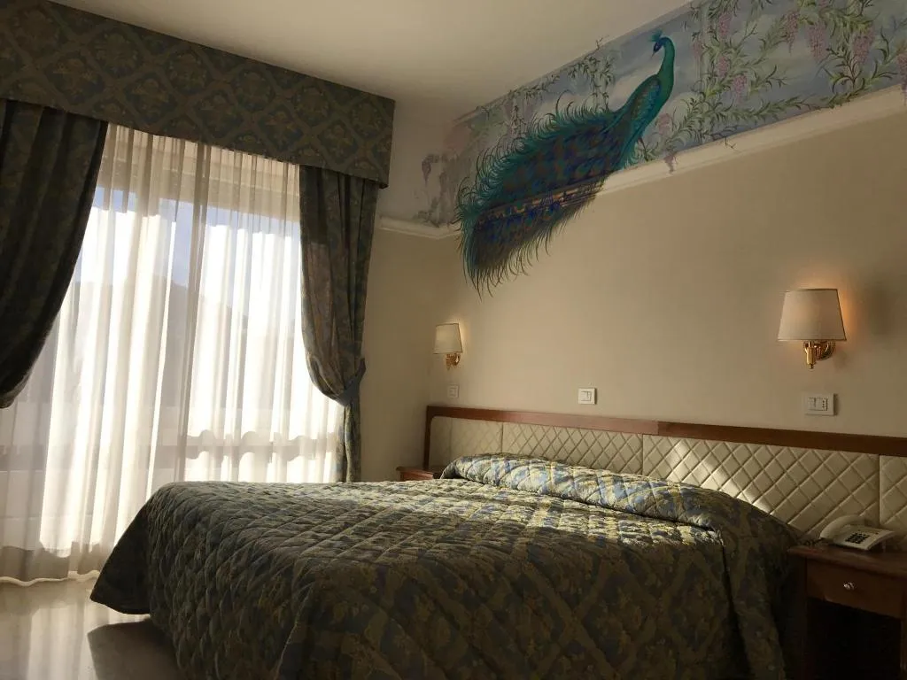 Double or Twin STANDARD Room, Mondial Park Hotel, Rome