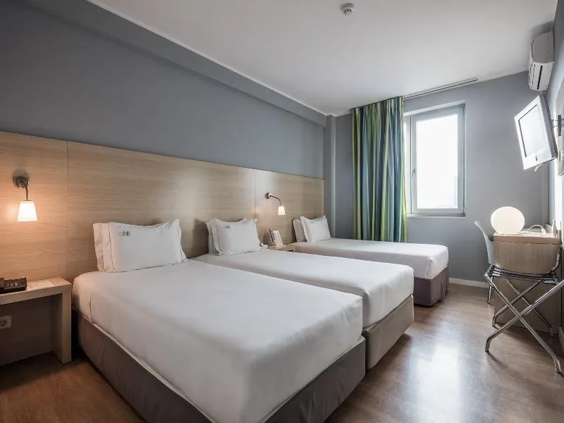 TRIPLE STANDARD Room, ClipHotel Gaia Porto, Porto