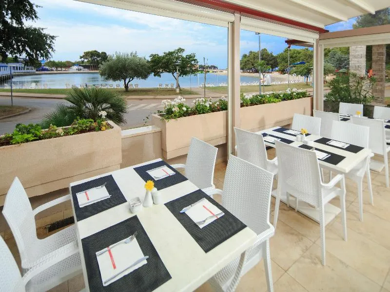 Restaurant, Apartments Stella Plava Laguna, Istria