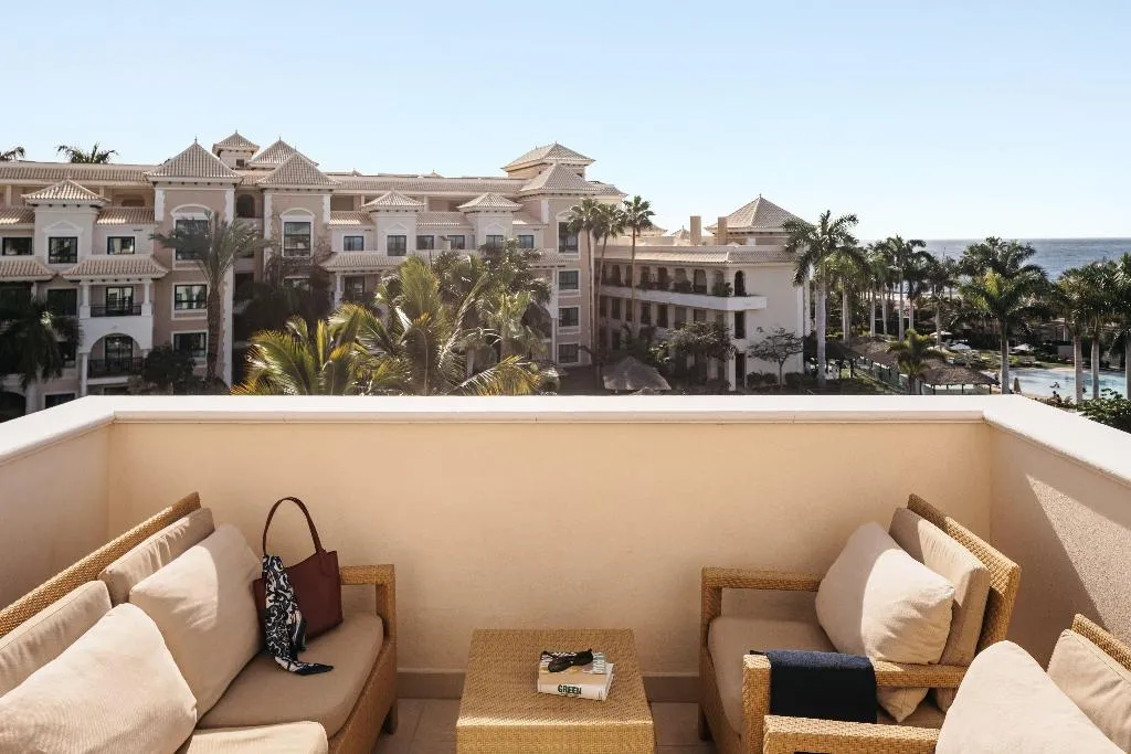 Double or Twin SIDE SEA VIEW Room, Gran Melia Palacio de Isora, Tenerife