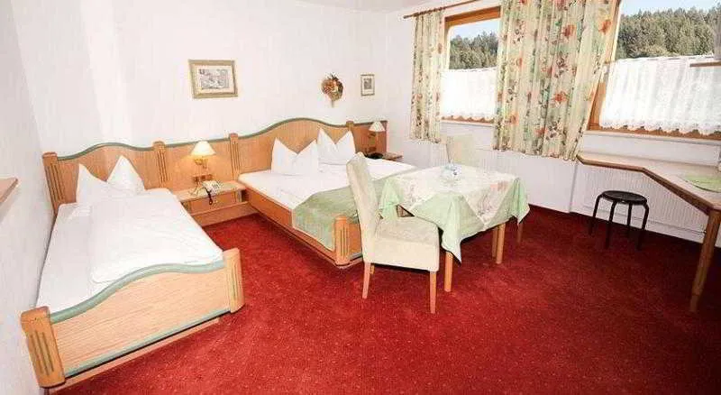 Room, Ihre Pension Trauner, Salzburg