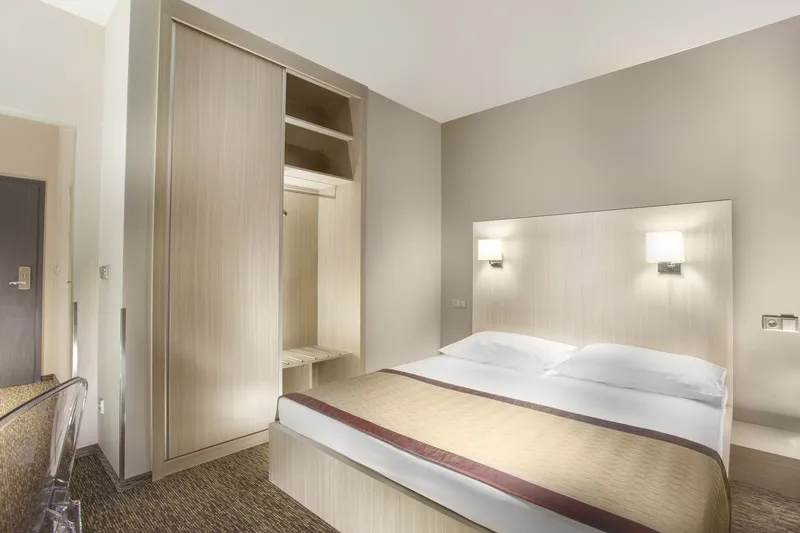 DOUBLE SUPERIOR Room, Voyage, Prague