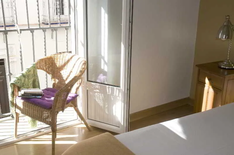 Room, Life Apartments Quintana, Seville