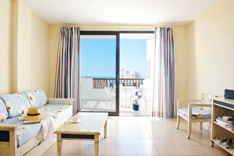 Room, Garajonay I, Tenerife