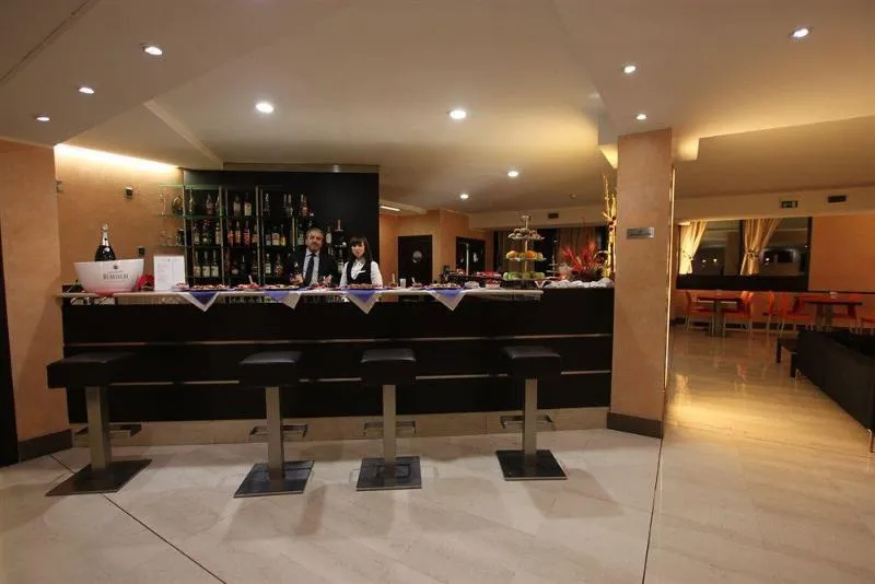 Bar, Golf Hotel, Milan
