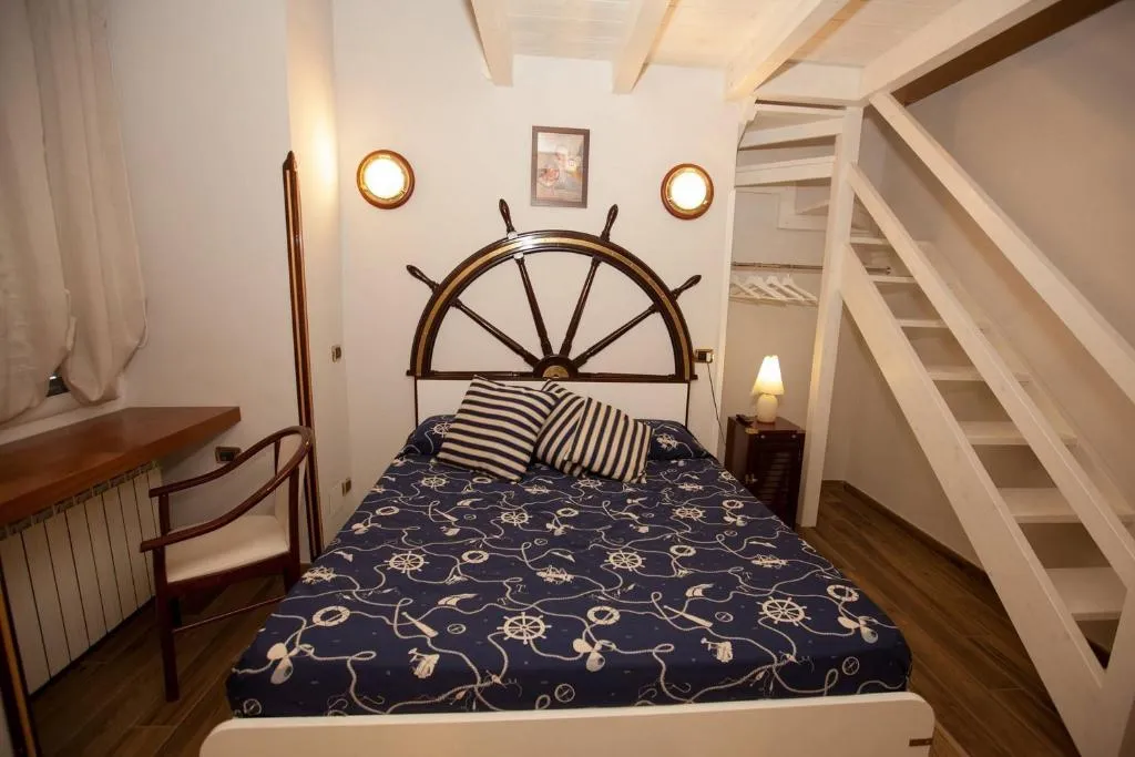 QUADRUPLE STANDARD Room, Hotel Ausonia, Naples