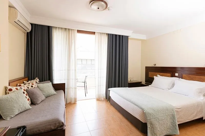 General view, Porto Mar Hotel, Porto