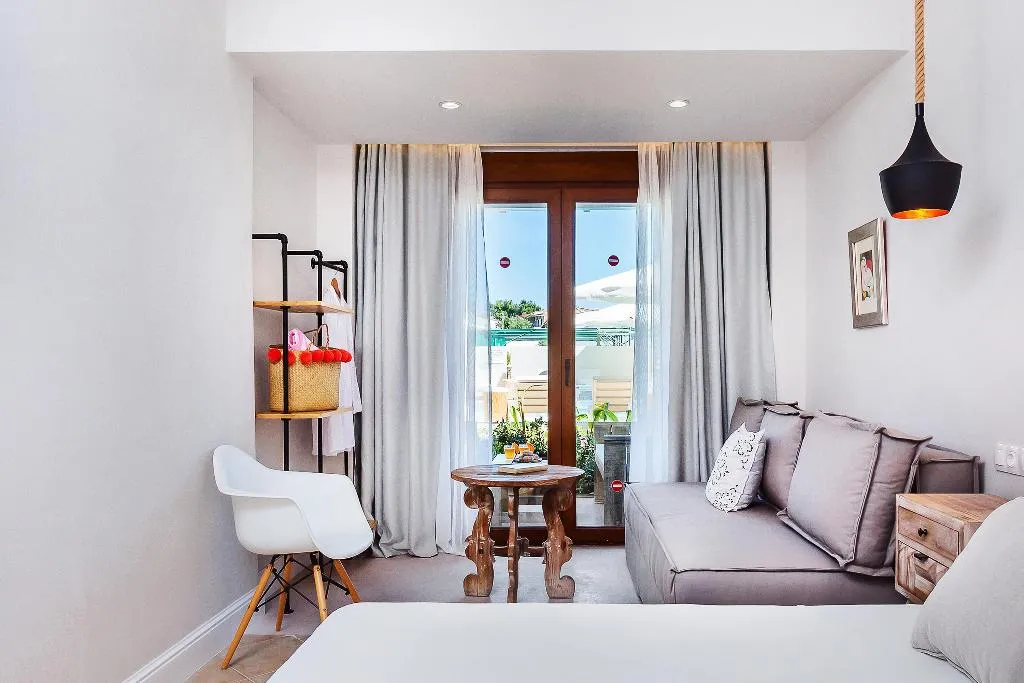 DOUBLE SUPERIOR Room, Hesperides Hotel, Halkidiki