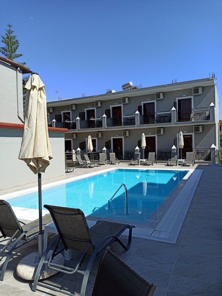 Dionisos Apartments, Corfu