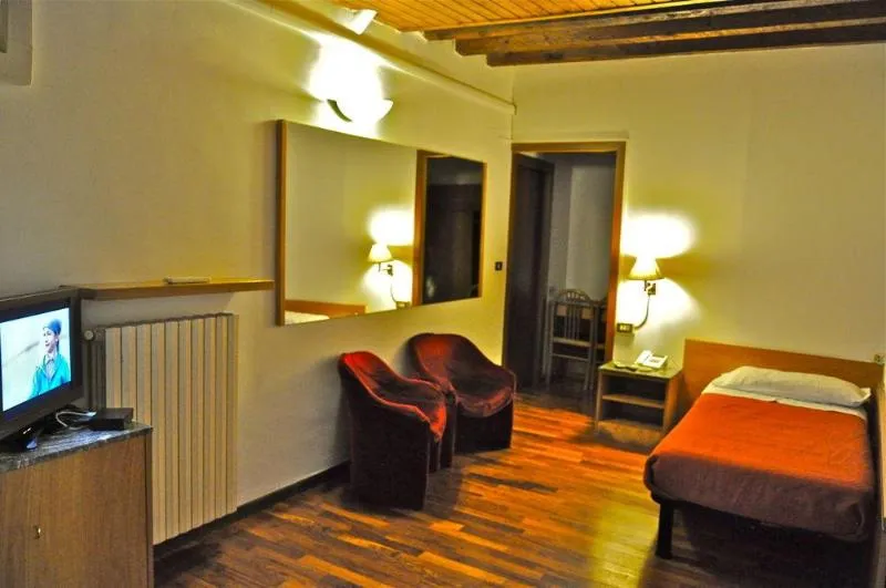 SINGLE STANDARD Room, Hotel Vecchia Milano, Milan