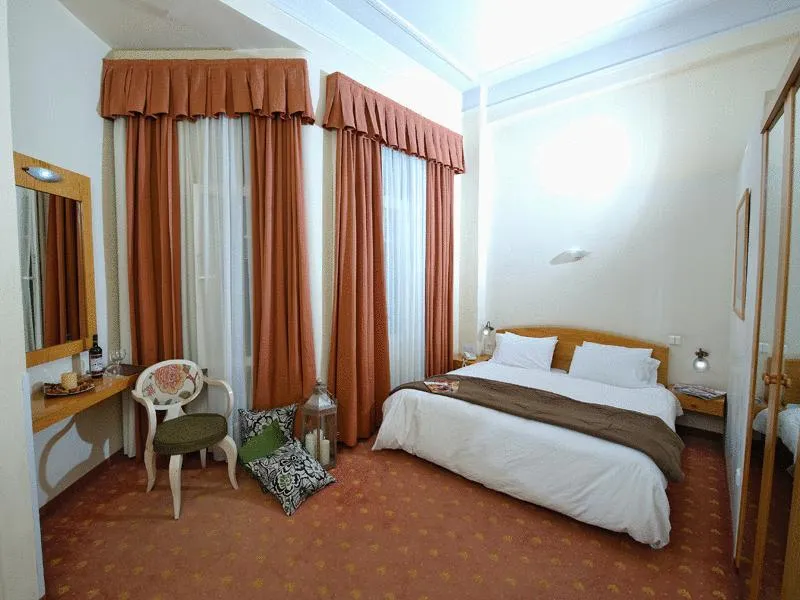 Room, Kinissi Palace, Halkidiki