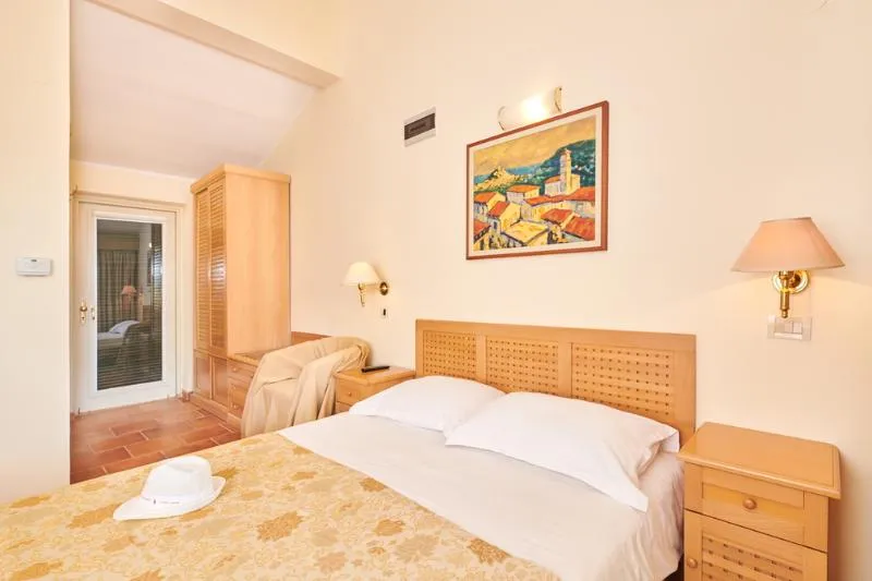 APARTMENT WITH BALCONY Room, Apartments Bellevue Plava Laguna, Istria