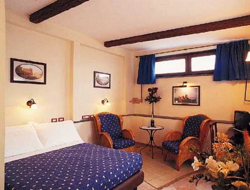 Room, Il Convento, Naples