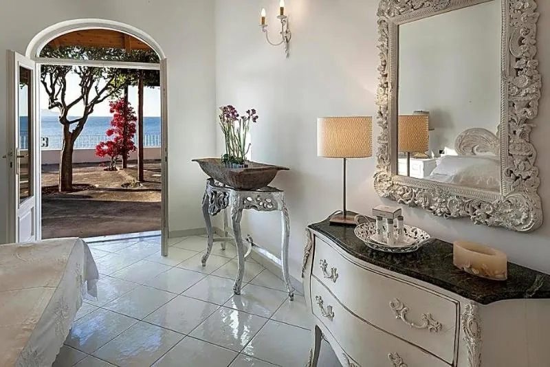 Room, La Villa Resort Spa, Naples