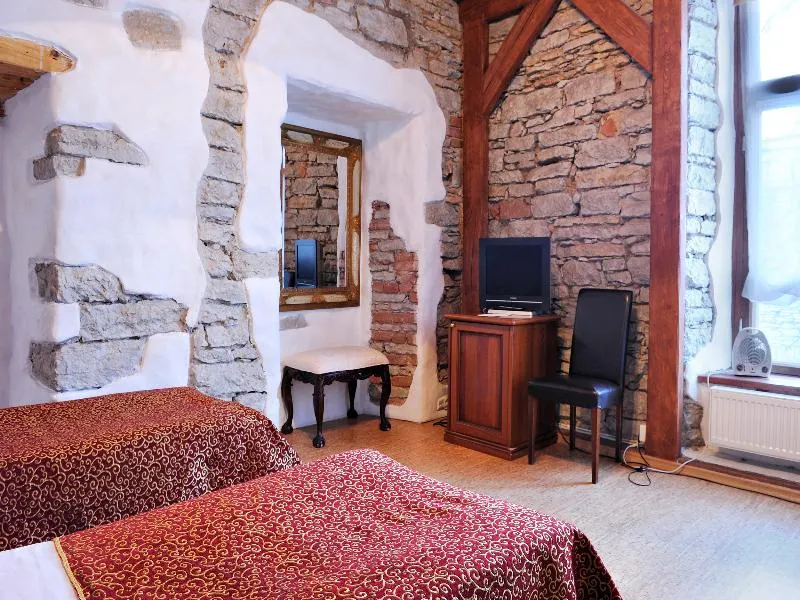 DOUBLE STANDARD Room, St. Olav, Tallinn