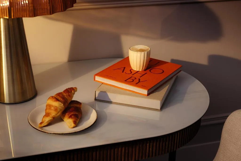 DOUBLE SUPERIOR WITH BALCONY Room, The Manor Amsterdam, Amsterdam