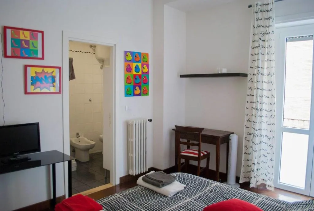 Room, A Quattro Passi Da, Rome
