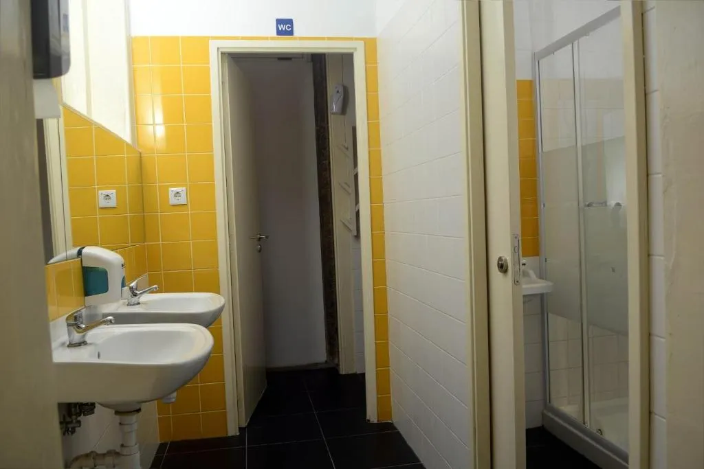 General view, O2 Hostel, Porto
