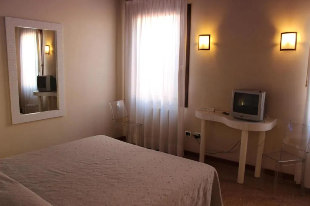 Room, Domus Orsoni, Venice