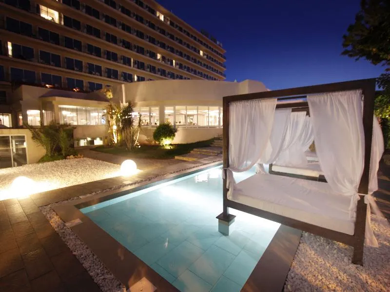 Pool, BG Java, Majorca