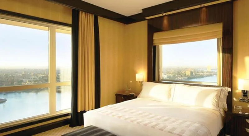 SUITE RIVER VIEW Room, Fairmont Nile City, Cairo