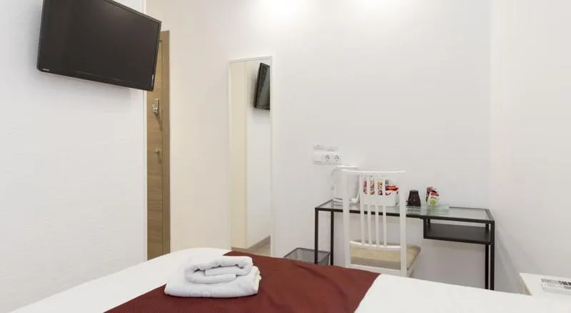 Room, BruStar Sagrada Familia, Barcelona