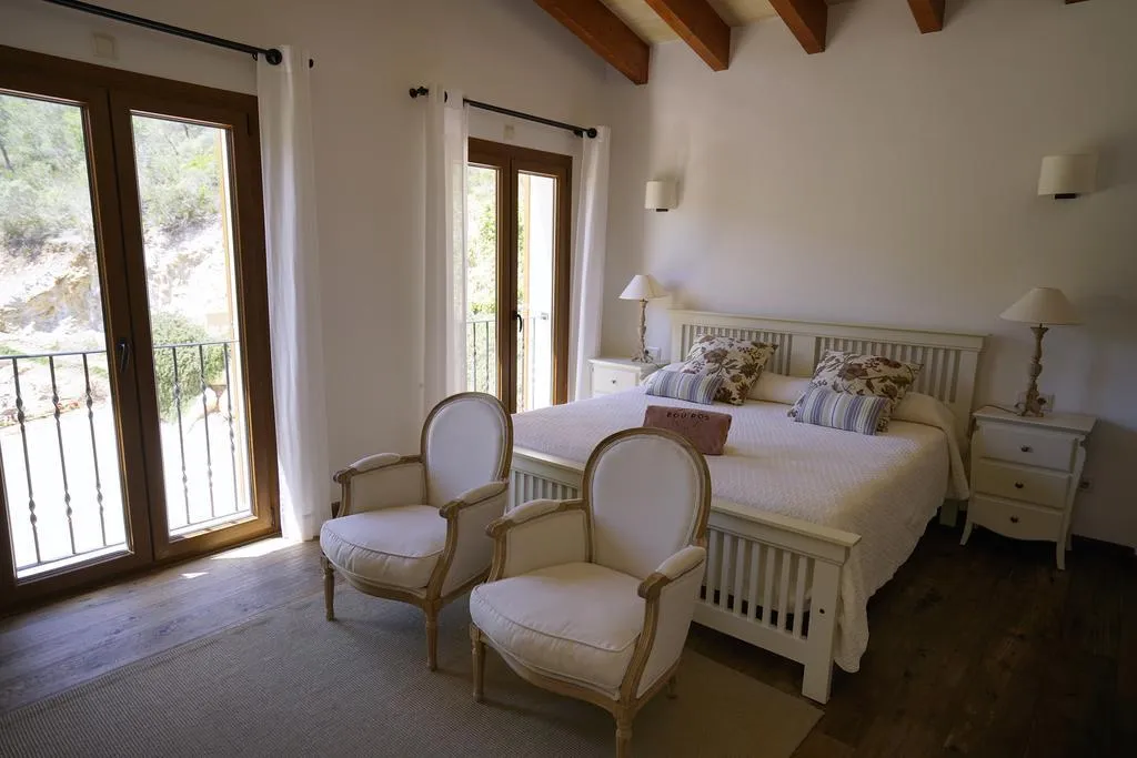 VILLA FIVE BEDROOMS Room, Bou Ros Finca Es Foners, Majorca
