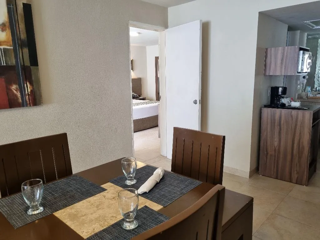 FAMILY ROOM CAPACITY 8 Room, Ocean Spa Hotel All Inclusive, Cancun Area