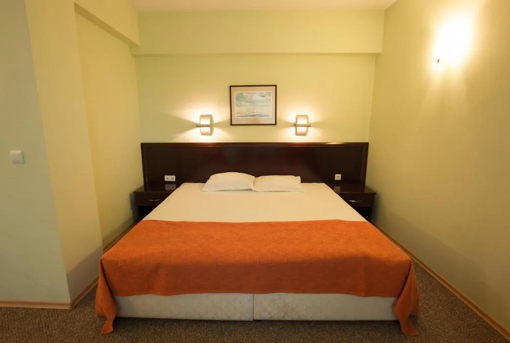 STUDIO WITH BALCONY Room, Divesta, Varna