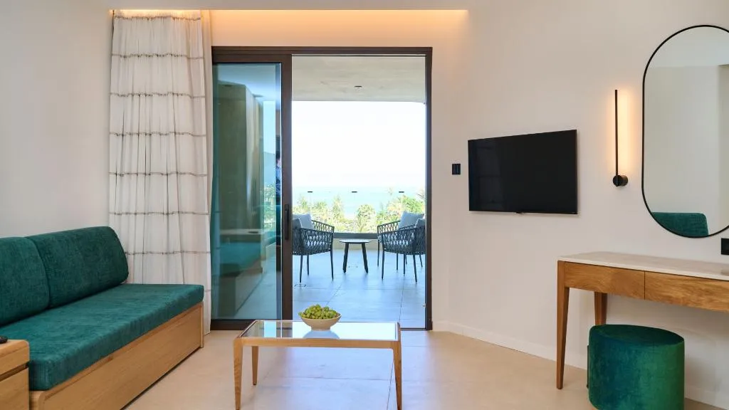 SUITE ONE BEDROOM WITH VIEWS Room, Sunrise Emerald, Cyprus