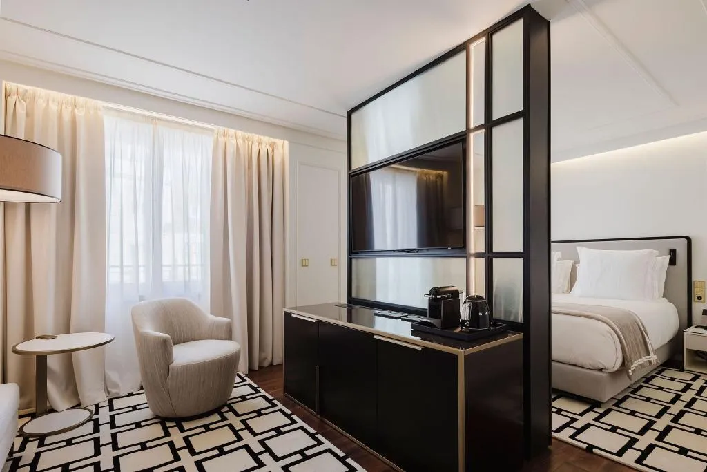 JUNIOR SUITE STANDARD Room, Lisbon Chiado Hotel & Spa, Lisbon