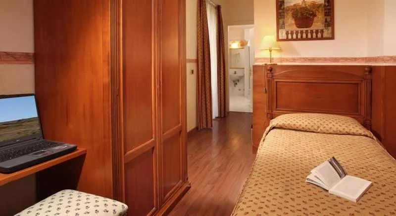 SINGLE STANDARD Room, Alessandrino, Rome