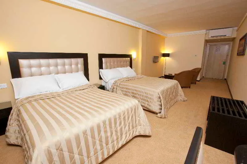 Room, Alwalid, Casablanca