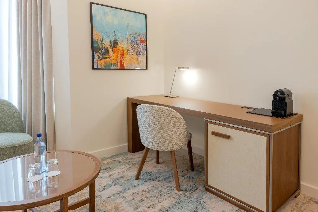 TWIN PREMIUM Room, Crowne Plaza Porto, Porto