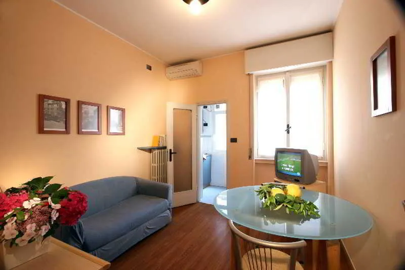 Room, Residence Pian della Nave, Milan
